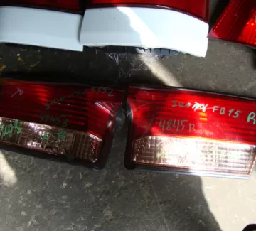 Вставка в крышку багажника Nissan Sunny FB15 2Model Краснодар Вставка в крышку багажника Nissan Sunny FB15 2Model Краснодар