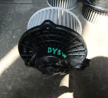Моторчик печки б/у Mazda Demio DY3W;DY5W Краснодар Моторчик печки б/у Mazda Demio DY3W;DY5W Краснодар