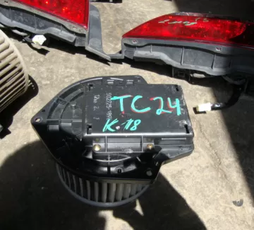 Моторчик печки б/у Nissan Serena TC24/TNC24 Краснодар Моторчик печки б/у Nissan Serena TC24/TNC24 Краснодар