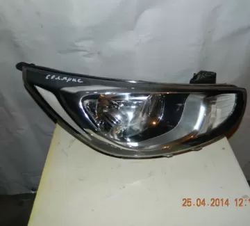 Фара передняя правая б/у на HYUNDAI SOLARIS Краснодар Фара передняя правая б/у на HYUNDAI SOLARIS Краснодар