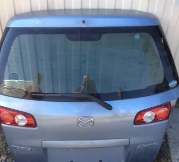 Дверь багажника б/у Mazda Demio DY Краснодар Дверь багажника б/у Mazda Demio DY Краснодар