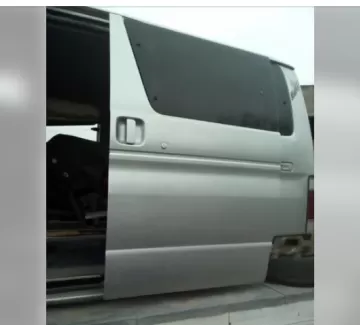 Левая дверь Mazda Bongo Friendee 1998 г. Краснодар Левая дверь Mazda Bongo Friendee 1998 г. Краснодар