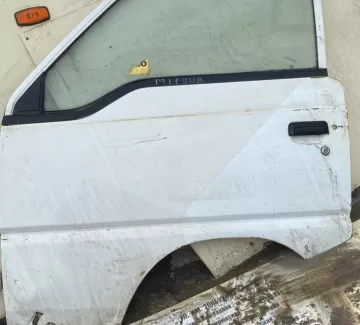 Дверь Mitsubishi L300 передняя левая Краснодар Дверь Mitsubishi L300 передняя левая Краснодар