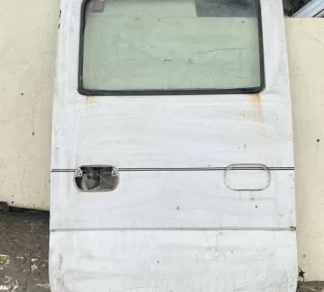 Дверь Isuzu Elf задняя Краснодар