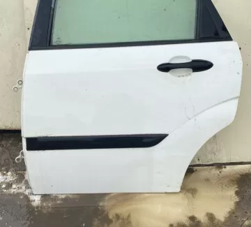 Дверь Ford Focus 1 1998-2004 YS4Z5424631AA задняя левая Краснодар Дверь Ford Focus 1 1998-2004 YS4Z5424631AA задняя левая Краснодар