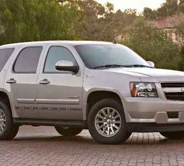 Стекло лобовое CADILLAC ESCALADE / GMC YUKON / CHEVROLET SUBURBAN / TAHOE 07- Краснодар Стекло лобовое CADILLAC ESCALADE / GMC YUKON / CHEVROLET SUBURBAN / TAHOE 07- Краснодар