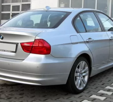 Стекло заднее с обогревом BMW 3-SERIES 05- 4D Краснодар Стекло заднее с обогревом BMW 3-SERIES 05- 4D Краснодар