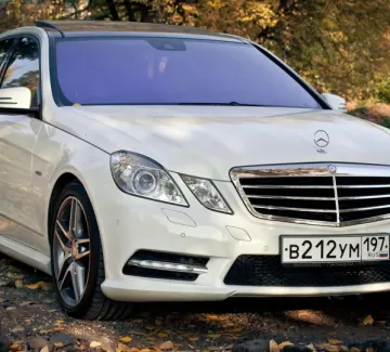 Лобовое стекло MERCEDES W212 2009-2016 Краснодар Лобовое стекло MERCEDES W212 2009-2016 Краснодар