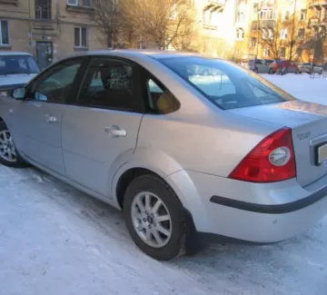 Стекло заднее с обогревом FORD FOCUS 3 / 5D HBK 04- Краснодар Стекло заднее с обогревом FORD FOCUS 3 / 5D HBK 04- Краснодар