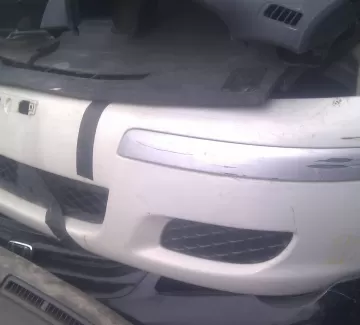 Бампер передний Toyota Vitz авто в разборе Краснодар Бампер передний Toyota Vitz авто в разборе Краснодар