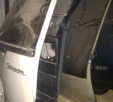 Дверь пятая Nissan AD Y11 авто в разборе Краснодар Дверь пятая Nissan AD Y11 авто в разборе Краснодар