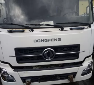 Dongfeng кабина 2010г. ст. Новотитаровская, ул. Крайняя 18 В Dongfeng кабина 2010г. ст. Новотитаровская, ул. Крайняя 18 В