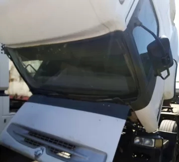 Запчасти Renault Premium 2002 г. авто в разборе Новотитаровская Запчасти Renault Premium 2002 г. авто в разборе Новотитаровская