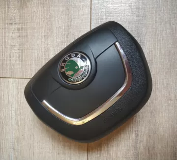 Заглушка руля Skoda Octavia Superb Yeti (2008-2013) Краснодар Заглушка руля Skoda Octavia Superb Yeti (2008-2013) Краснодар