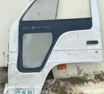 Дверь Isuzu ELF 150-250 левая передняя Краснодар Дверь Isuzu ELF 150-250 левая передняя Краснодар
