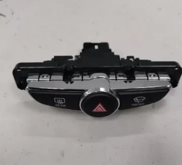 Кнопка аварийной сигнализации Hyundai Solaris 2012 Кропоткин Кнопка аварийной сигнализации Hyundai Solaris 2012 Кропоткин