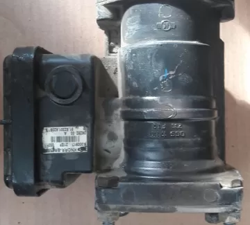 Кран управления тормозами прицепа MAN 81.52301620 ст. Новотитаровская, ул. Крайняя 18 В Кран управления тормозами прицепа MAN 81.52301620 ст. Новотитаровская, ул. Крайняя 18 В