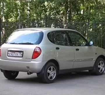 Стекло заднее с обогревом DAIHATSU STORIA / SIRION M100 5D 98- Краснодар Стекло заднее с обогревом DAIHATSU STORIA / SIRION M100 5D 98- Краснодар