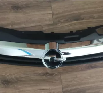 Решетка радиатора Opel Astra H Краснодар Решетка радиатора Opel Astra H Краснодар