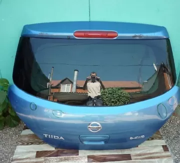 Дверь задняя (5-я) Nissan Tiida C11 Краснодар Дверь задняя (5-я) Nissan Tiida C11 Краснодар