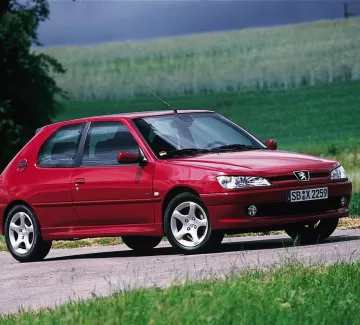 Лобовое стекло PEUGEOT 306 1992-2001 Краснодар Лобовое стекло PEUGEOT 306 1992-2001 Краснодар