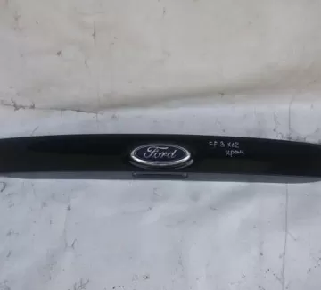 Планка на заднюю крышка багажника б/у на Ford Focus 3 Краснодар Планка на заднюю крышка багажника б/у на Ford Focus 3 Краснодар