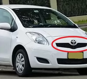 Решетка радиатора TOYOTA YARIS / VITZ 2008-2010 Краснодар Решетка радиатора TOYOTA YARIS / VITZ 2008-2010 Краснодар