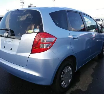 Стекло заднее с обогревом HONDA FIT / JAZZ HATCHBACK TFO 2008- Краснодар Стекло заднее с обогревом HONDA FIT / JAZZ HATCHBACK TFO 2008- Краснодар