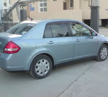 Стекло заднее с обогревом NISSAN TIIDA 04- 4D Краснодар Стекло заднее с обогревом NISSAN TIIDA 04- 4D Краснодар