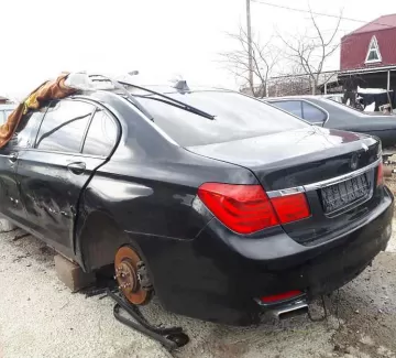 Запчасти BMW 750Li авто в разборе Краснодар Запчасти BMW 750Li авто в разборе Краснодар