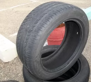 Шина б/у Goodyear с оригинальным диском BMW R-17 Шина б/у Goodyear с оригинальным диском BMW R-17
