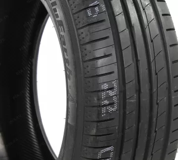 Автошина YOKOHAMA 205/55R16 W AE50 Автошина YOKOHAMA 205/55R16 W AE50