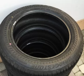 Продаю Bridgestone Protenza S001 225/55 R17 97W RUNFLAT Продаю Bridgestone Protenza S001 225/55 R17 97W RUNFLAT