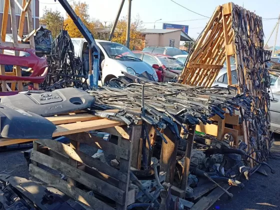 Авторазбор по болтам пос. Знаменский Краснодар