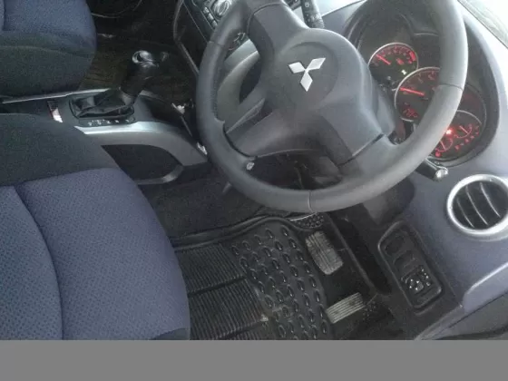 Купить Mitsubishi Colt RalliArt 1500 см3 АКПП (190 л.с.) Бензин турбонаддув в Новороссийск: цвет белый Хетчбэк 2006 года по цене 385000 рублей, объявление №846 на сайте Авторынок23