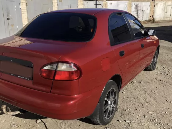 Купить ‎Daewoo LANOS 1598 см3 МКПП (107 л.с.) Бензин инжектор в Анастасиевская: цвет Красный Седан 2003 года по цене 200000 рублей, объявление №22782 на сайте Авторынок23