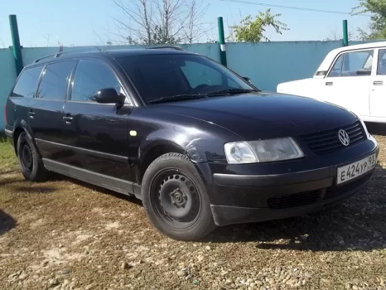 Купить Volkswagen Passat В5 1600 см3 МКПП (101 л.с.) Бензин инжектор в Кропоткин: цвет черный Универсал 1998 года по цене 230000 рублей, объявление №5148 на сайте Авторынок23