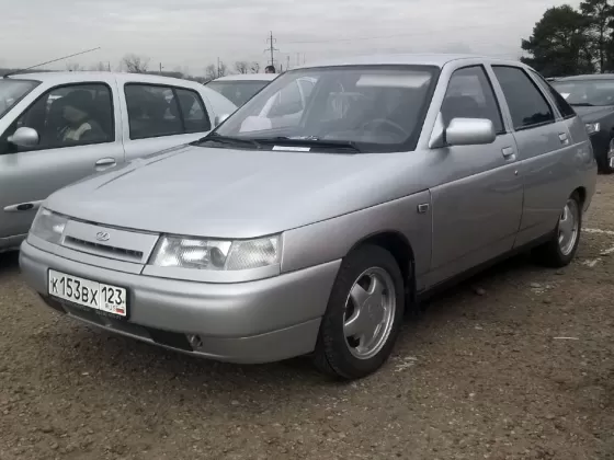 Купить ВАЗ (LADA) 2112 1500 см3 МКПП (94 л.с.) Бензин инжектор в Кропоткин: цвет серебро Хетчбэк 2003 года по цене 125000 рублей, объявление №3562 на сайте Авторынок23