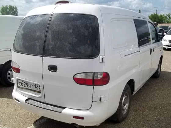 Купить Hyundai Starex 2500 см3 МКПП (100 л.с.) Дизель турбонаддув в Краснодар: цвет белый Фургон 2014 года по цене 350000 рублей, объявление №4078 на сайте Авторынок23