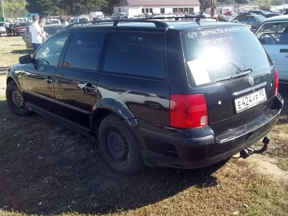 Купить Volkswagen Passat В5 1600 см3 МКПП (101 л.с.) Бензин инжектор в Кропоткин: цвет черный Универсал 1998 года по цене 230000 рублей, объявление №5148 на сайте Авторынок23