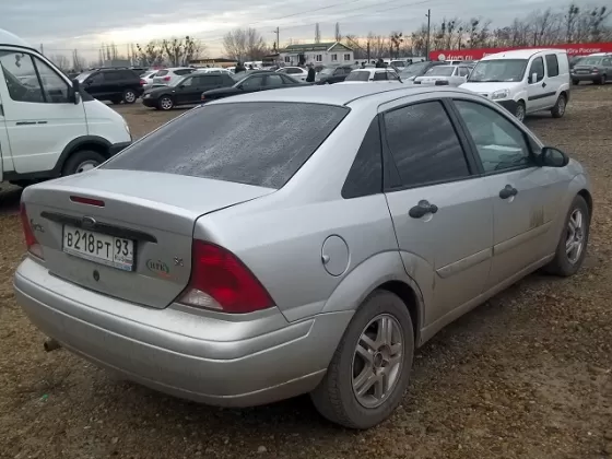 Купить Ford Focus 2000 см3 АКПП (105 л.с.) Бензин инжектор в Усть-Лабинск: цвет серебро Седан 2002 года по цене 150000 рублей, объявление №5711 на сайте Авторынок23