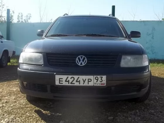Купить Volkswagen Passat В5 1600 см3 МКПП (101 л.с.) Бензин инжектор в Кропоткин: цвет черный Универсал 1998 года по цене 230000 рублей, объявление №5148 на сайте Авторынок23