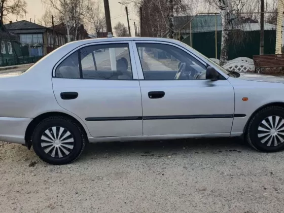 Купить Hyundai Accent 1495 см3 АКПП (102 л.с.) Бензин инжектор в Полтавская: цвет Серебристый Седан 2004 года по цене 510000 рублей, объявление №21671 на сайте Авторынок23