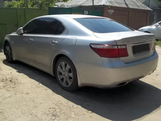 Купить Lexus LS 460 L 4600 см3 АКПП (381 л.с.) Бензин инжектор в Краснодар: цвет серебро Седан 2007 года по цене 1210000 рублей, объявление №4416 на сайте Авторынок23