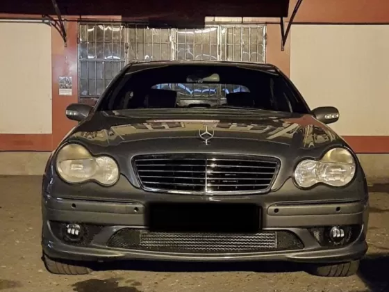 Купить Mercedes-Benz C200 1800 см3 АКПП (163 л.с.) Бензин инжектор в Архипо Осиповка : цвет Серый Седан 2003 года по цене 525000 рублей, объявление №20619 на сайте Авторынок23