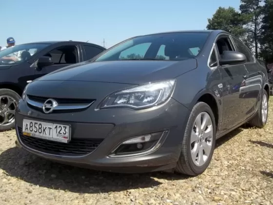 Купить Opel Astra 1600 см3 МКПП (115 л.с.) Бензин инжектор в ст. Кущевская: цвет серый Седан 2012 года по цене 600000 рублей, объявление №4279 на сайте Авторынок23