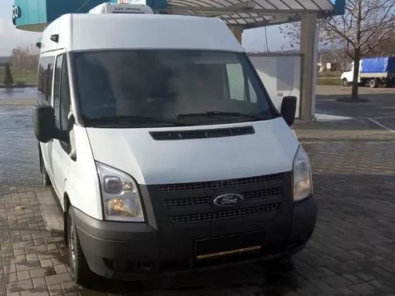 Купить Ford Transit 2200 см3 МКПП (155 л.с.) Дизель турбонаддув в Армавир: цвет белый Микроавтобус 2013 года по цене 950000 рублей, объявление №5450 на сайте Авторынок23