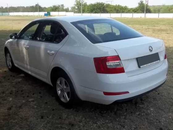 Купить Skoda Octavia 3 1600 см3 АКПП (110 л.с.) Бензин инжектор в Кропоткин: цвет белый Седан 2014 года по цене 880000 рублей, объявление №4720 на сайте Авторынок23