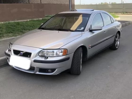 Купить Volvo S60 2400 см3 АКПП (170 л.с.) Бензин инжектор в Новороссийск : цвет Серебряный Седан 2002 года по цене 300000 рублей, объявление №22687 на сайте Авторынок23