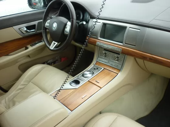 Купить Jaguar XF 2900 см3 АКПП (238 л.с.) Бензин инжектор в Геленжик: цвет серый Седан 2010 года по цене 1250000 рублей, объявление №152 на сайте Авторынок23